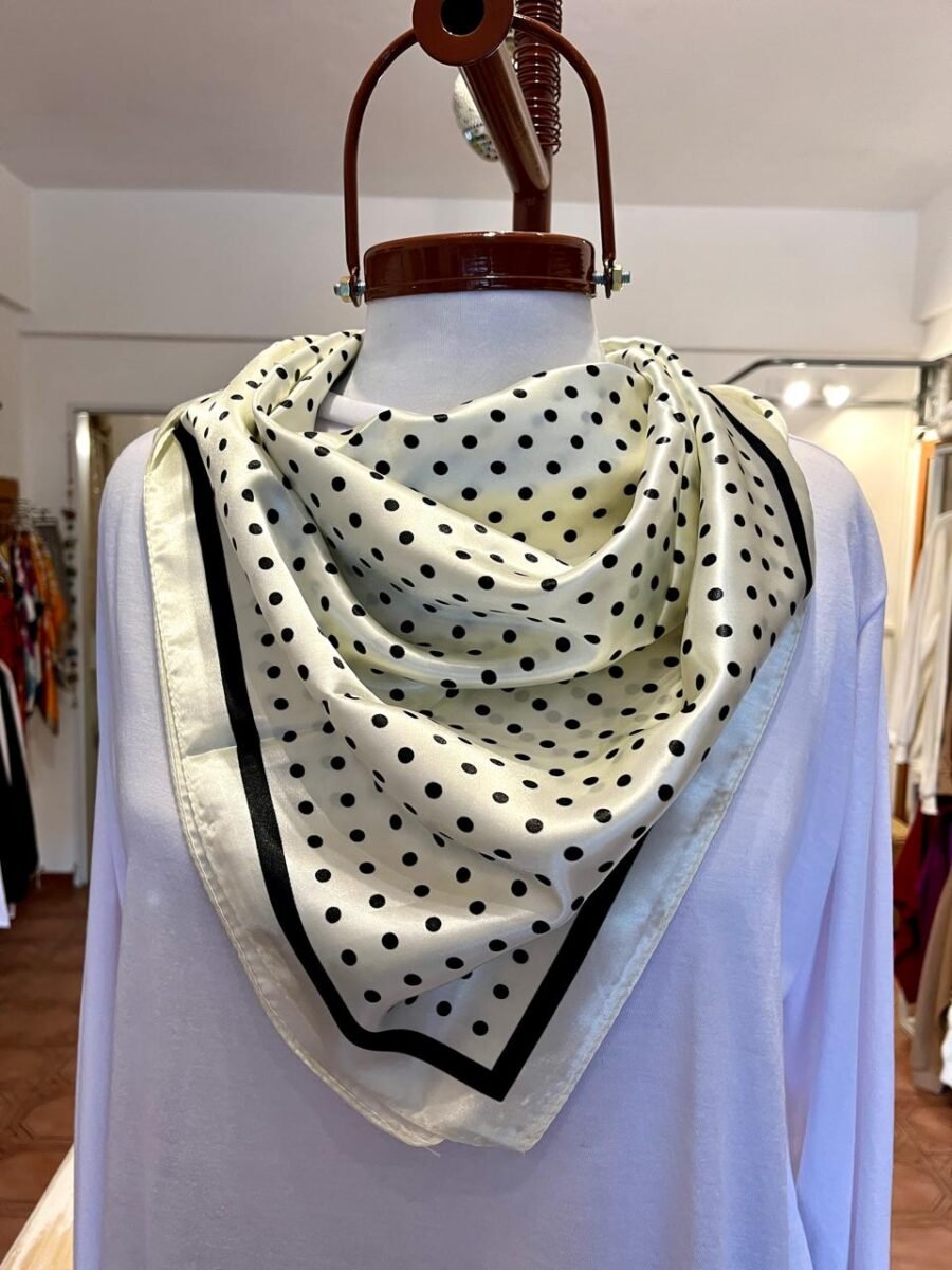 Pañuelo de seda Art  S-53