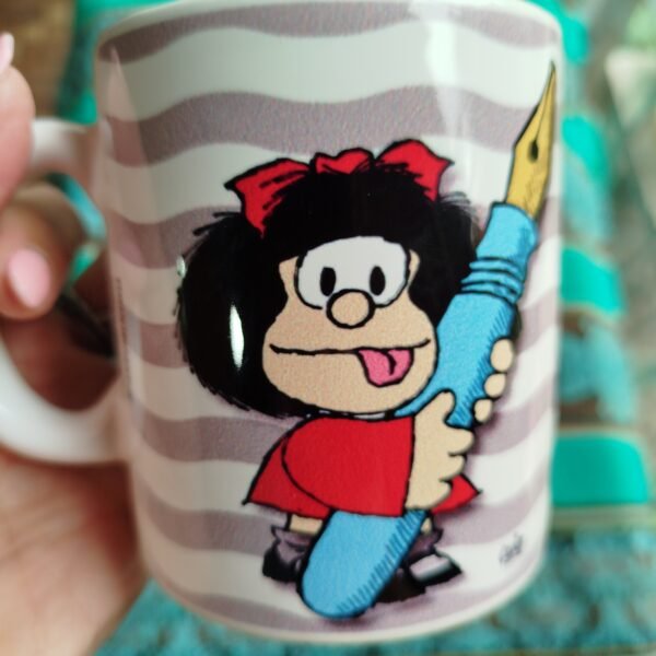 Taza MAFALDA ANTISOCIAL
