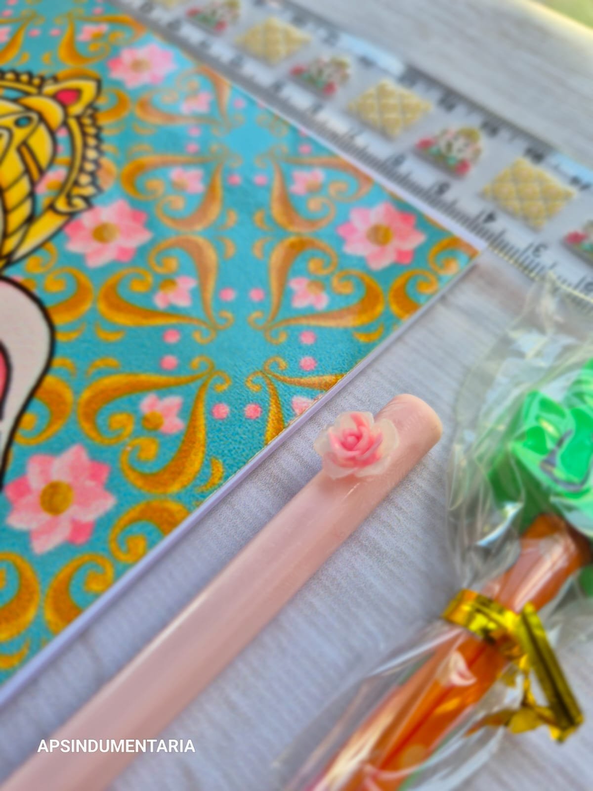 Cápsula AMULETOS - Imagen 7