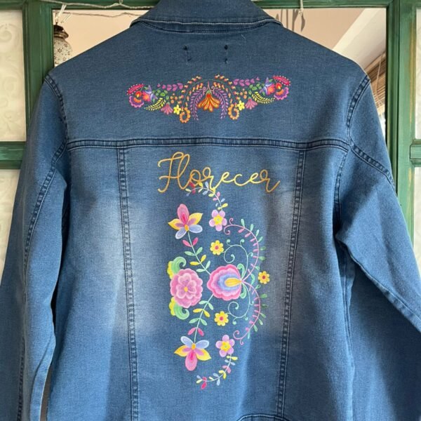 Campera de jean FLORECER.Talle 5xl