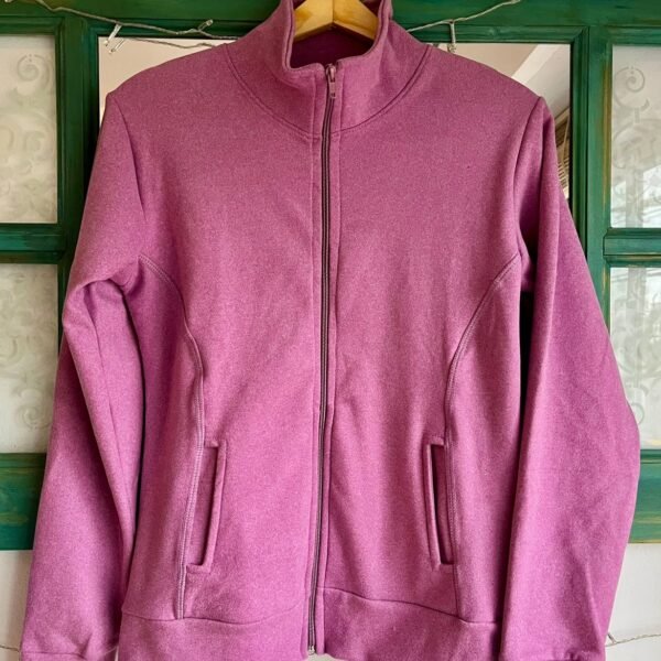 Campera ESENCIAL  (talle 4)