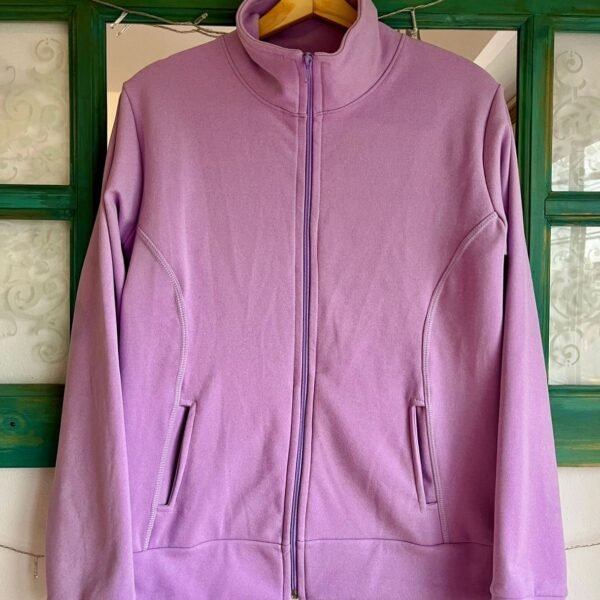 Campera ESENCIAL  (talle 3)